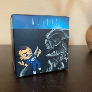 3 for 12$ Aliens collectible